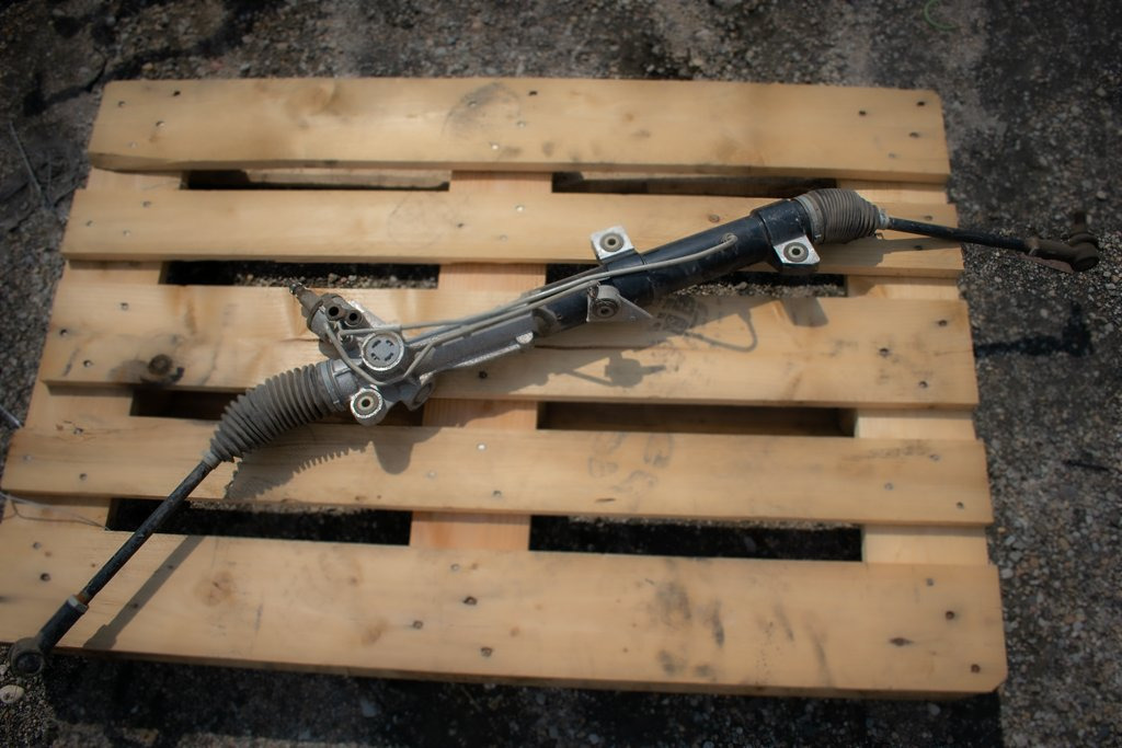 MERCEDES-BENZ VITO 638 - Roda gigi kemudi untuk Truk: gambar 1 MERCEDES-BENZ VITO 638 - Roda gigi kemudi untuk Truk: gambar 1