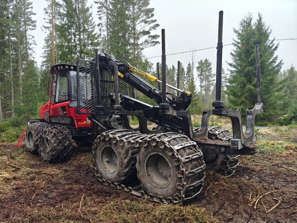 Komatsu 845 - Forwarder: gambar 3 Komatsu 845 - Forwarder: gambar 3