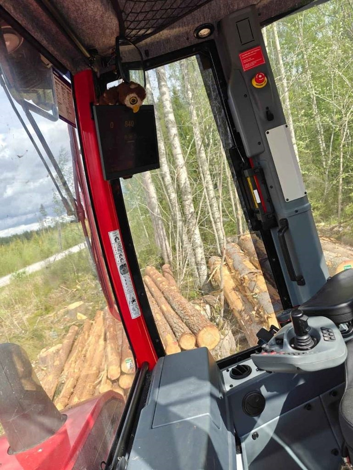 Forwarder Komatsu 855: gambar 19