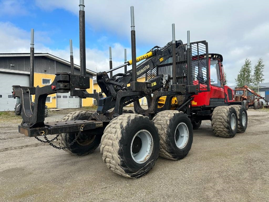 Komatsu 875 - Forwarder: gambar 4 Komatsu 875 - Forwarder: gambar 4