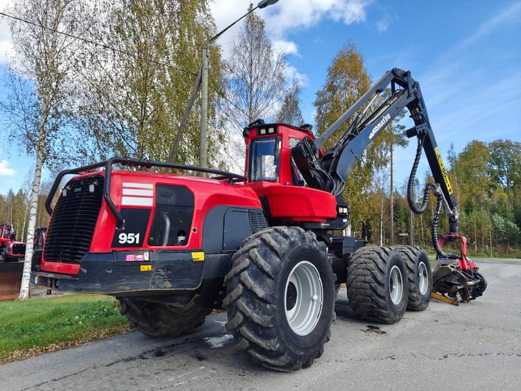 Komatsu 951 - Peralatan pemanen: gambar 4 Komatsu 951 - Peralatan pemanen: gambar 4