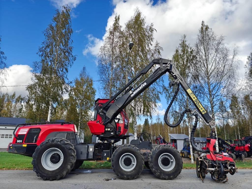 Komatsu 951 - Peralatan pemanen: gambar 5 Komatsu 951 - Peralatan pemanen: gambar 5