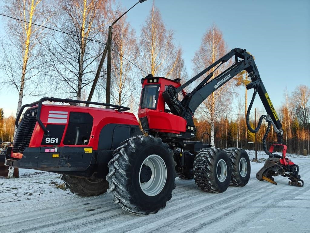 Komatsu 951 - Peralatan pemanen: gambar 5 Komatsu 951 - Peralatan pemanen: gambar 5