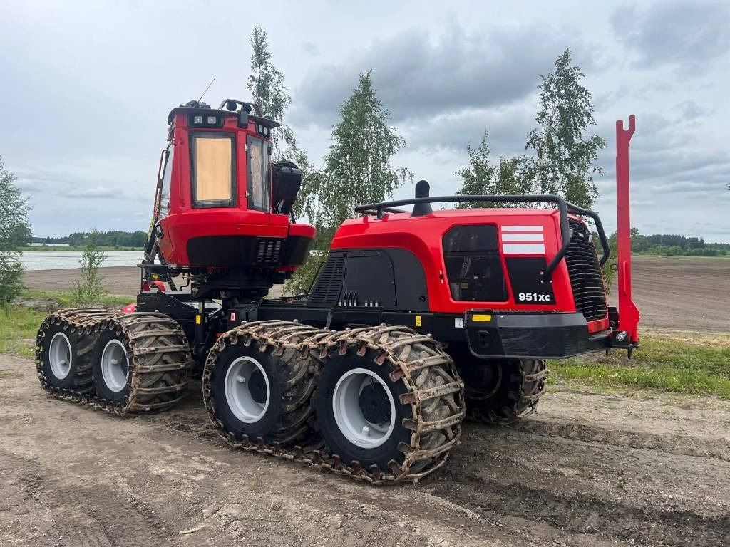 Komatsu 951 XC - Peralatan pemanen: gambar 4 Komatsu 951 XC - Peralatan pemanen: gambar 4