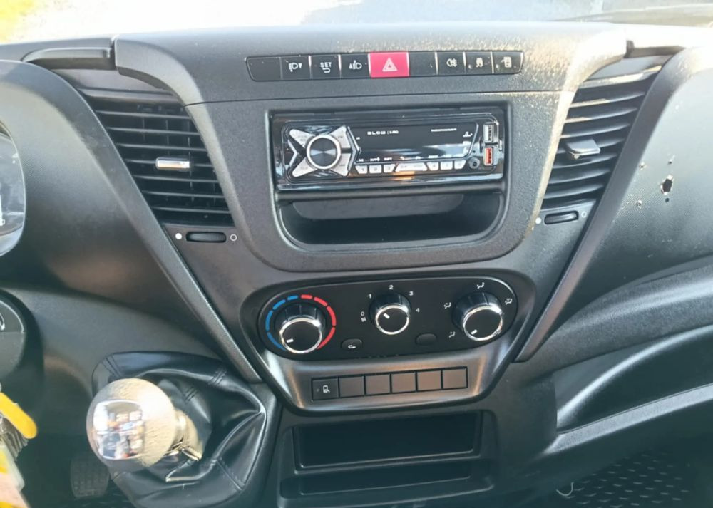 Van jungkit Iveco 35C13, 35C12, 35C14, 35C15: gambar 6