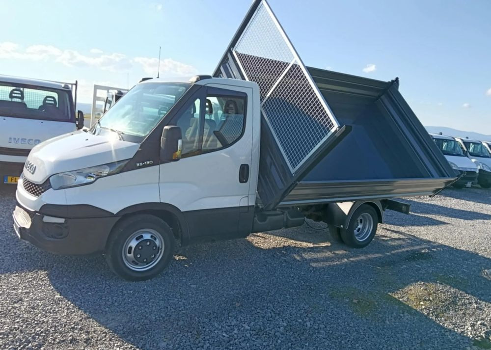 Van jungkit Iveco 35C13, 35C12, 35C14, 35C15: gambar 8