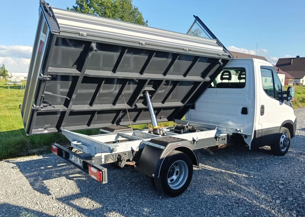 Van jungkit Iveco 35C13, 35C12, 35C14, 35C15: gambar 7