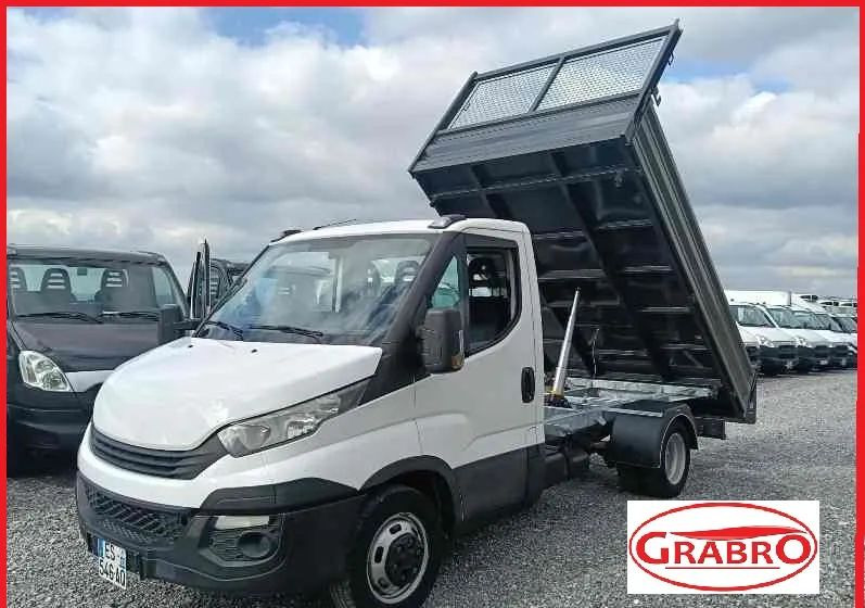 Iveco DAILY 35C14, 35C13, 35C12, 35C15 - Van jungkit: gambar 1 Iveco DAILY 35C14, 35C13, 35C12, 35C15 - Van jungkit: gambar 1