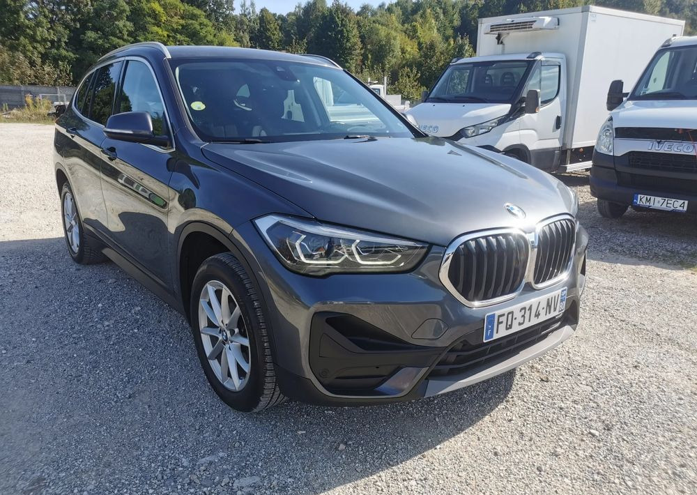 BMW X1 sDrive16d - Mobil: gambar 4 BMW X1 sDrive16d - Mobil: gambar 4