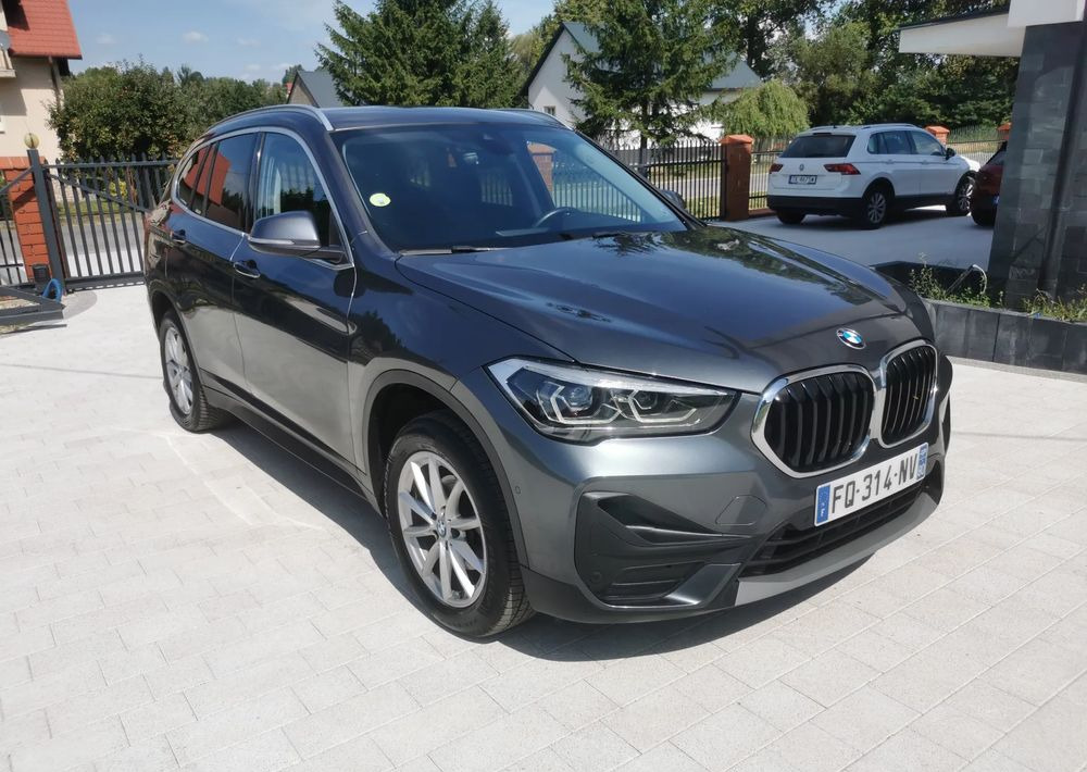 BMW X1 sDrive16d - Station wagon: gambar 1 BMW X1 sDrive16d - Station wagon: gambar 1