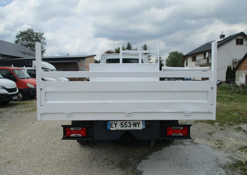 Iveco Daily 3.0 na bliźniaku 70C18 skrzynia, laweta, rama, HDS, 70-180 kiper - Truk flatbed: gambar 5 Iveco Daily 3.0 na bliźniaku 70C18 skrzynia, laweta, rama, HDS, 70-180 kiper - Truk flatbed: gambar 5