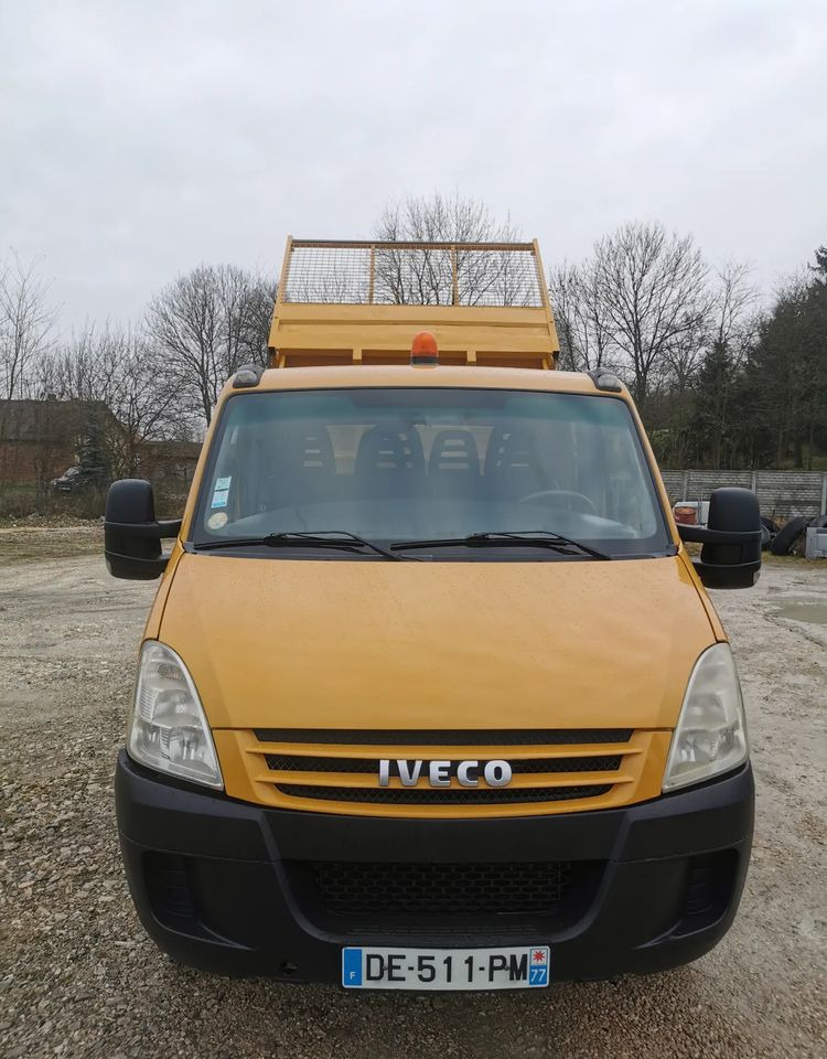 Iveco Daily 35C12 Brygadówka wywrotka Dubel hak kiper doka 35C13 - Van jungkit: gambar 2 Iveco Daily 35C12 Brygadówka wywrotka Dubel hak kiper doka 35C13 - Van jungkit: gambar 2