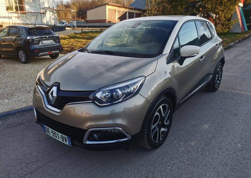 Renault Captur 0.9 Energy TCe Intens - Mobil SUV: gambar 3 Renault Captur 0.9 Energy TCe Intens - Mobil SUV: gambar 3