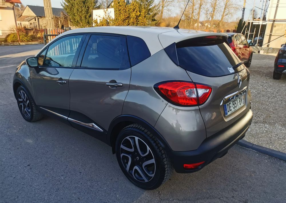 Renault Captur 0.9 Energy TCe Intens - Mobil SUV: gambar 5 Renault Captur 0.9 Energy TCe Intens - Mobil SUV: gambar 5