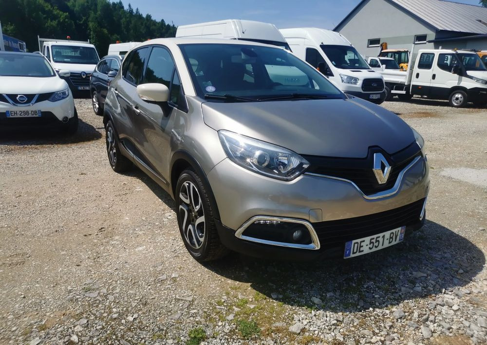 Renault Captur 0.9 Energy TCe Intens - Mobil SUV: gambar 1 Renault Captur 0.9 Energy TCe Intens - Mobil SUV: gambar 1