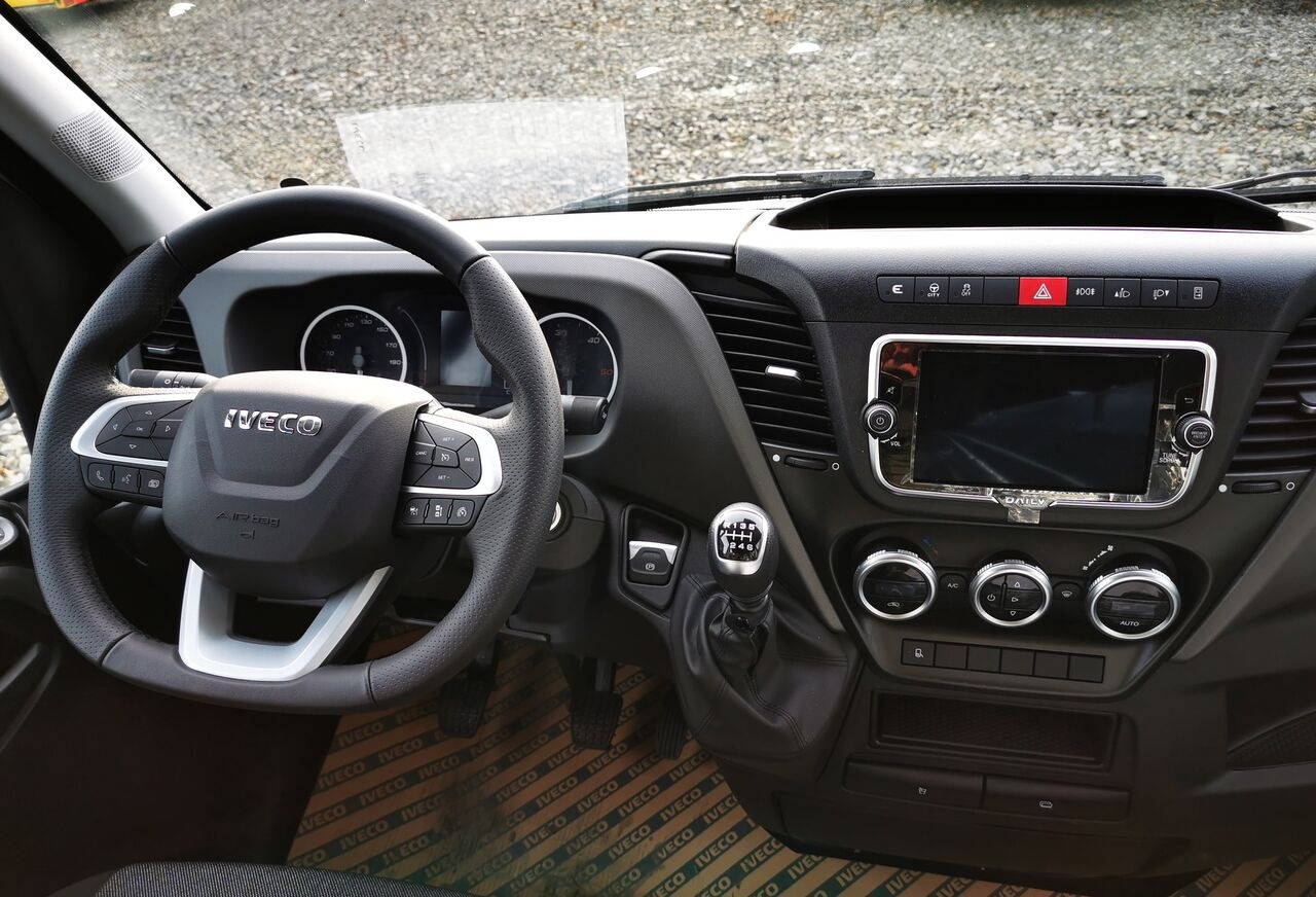 IVECO Daily 35S18 - Van panel: gambar 5 IVECO Daily 35S18 - Van panel: gambar 5