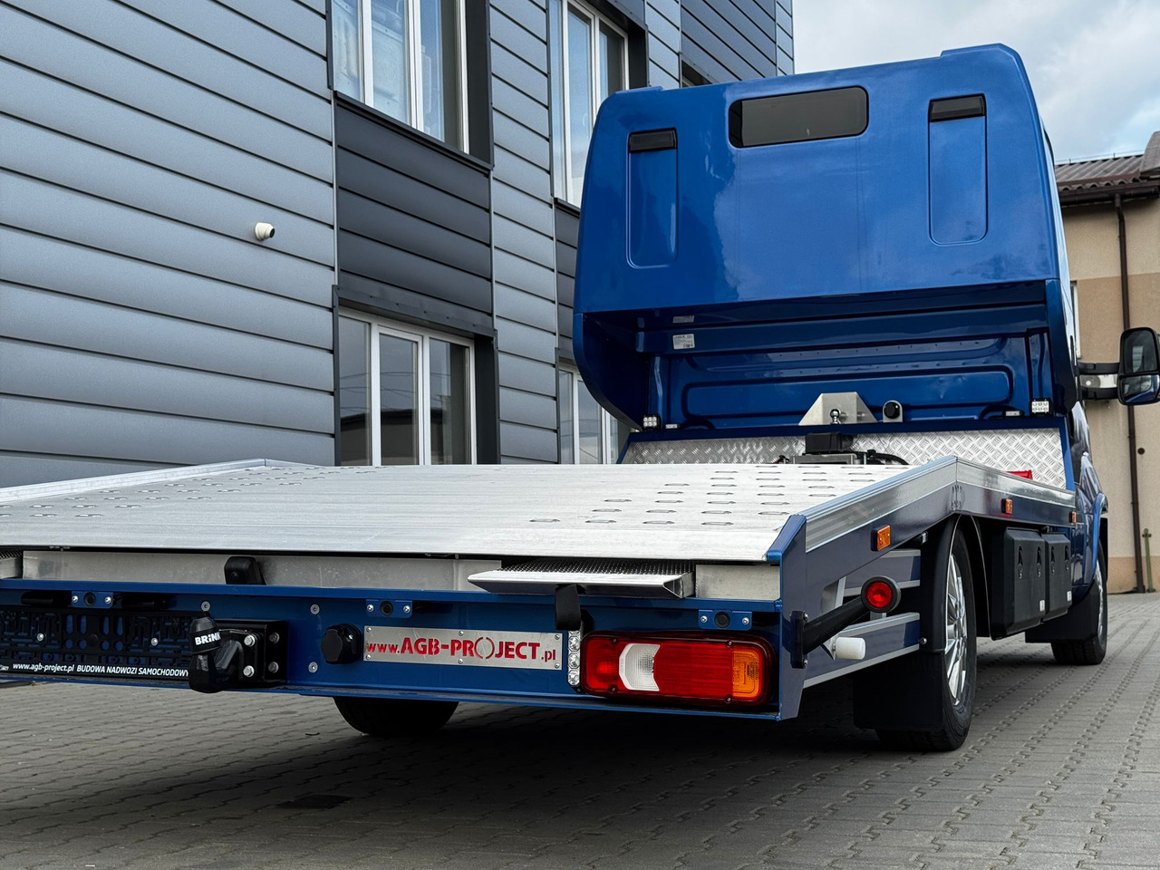 Van pengiriman baru IVECO Daily 35S18HA8/P: gambar 11