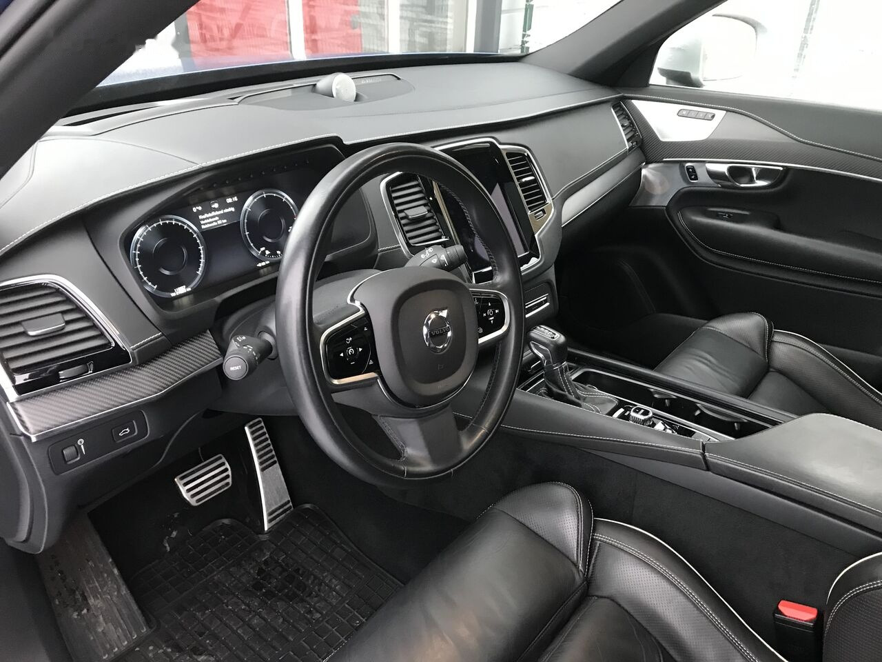 Volvo XC90 - Mobil SUV: gambar 3 Volvo XC90 - Mobil SUV: gambar 3
