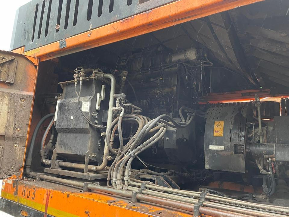 Doppstadt DW 3060 BJ 2016 mit nur 7.100 BH - Mesin penghancur sampah: gambar 4 Doppstadt DW 3060 BJ 2016 mit nur 7.100 BH - Mesin penghancur sampah: gambar 4