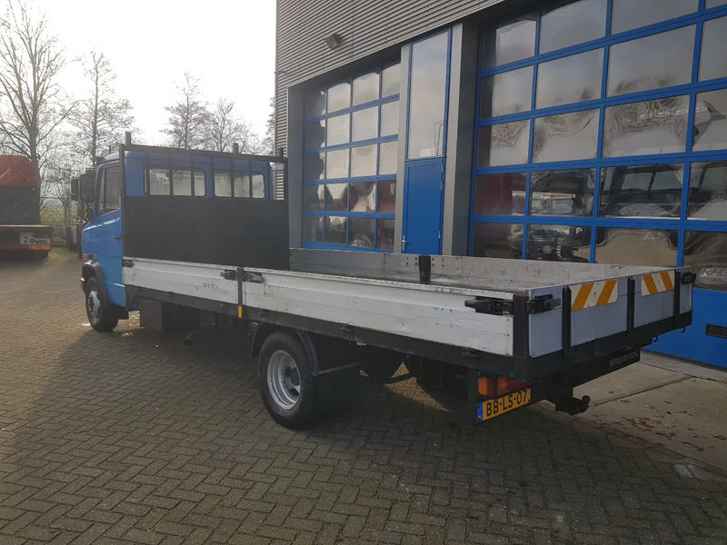 Mercedes-Benz 611 D Open laadbak Manual - Truk flatbed: gambar 4 Mercedes-Benz 611 D Open laadbak Manual - Truk flatbed: gambar 4