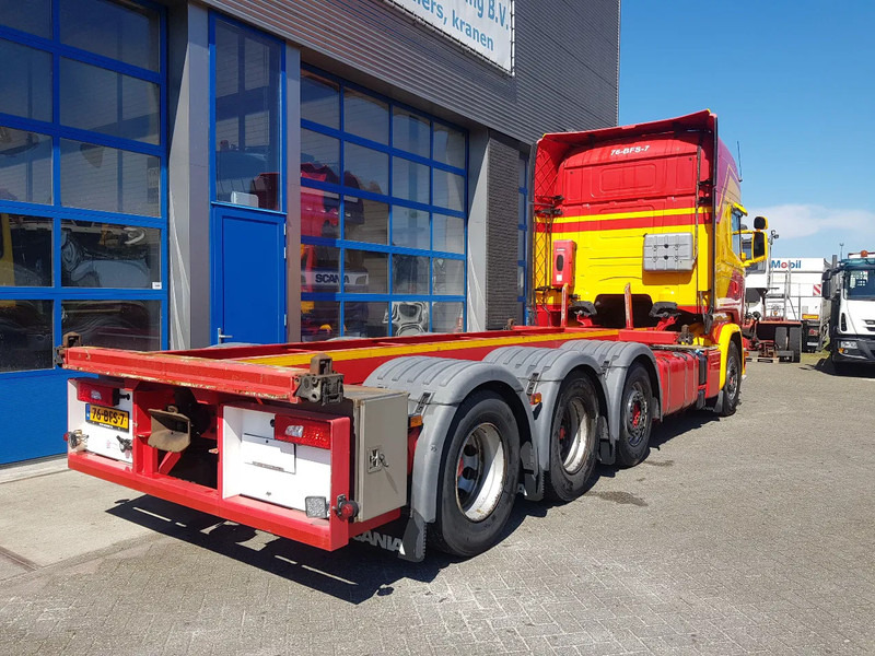 Pengangkut kontainer/ Container truck Scania R450 8x2 Topline ADR EX/II, EX/III, FL en AT SCR only: gambar 7 Pengangkut kontainer/ Container truck Scania R450 8x2 Topline ADR EX/II, EX/III, FL en AT SCR only: gambar 7