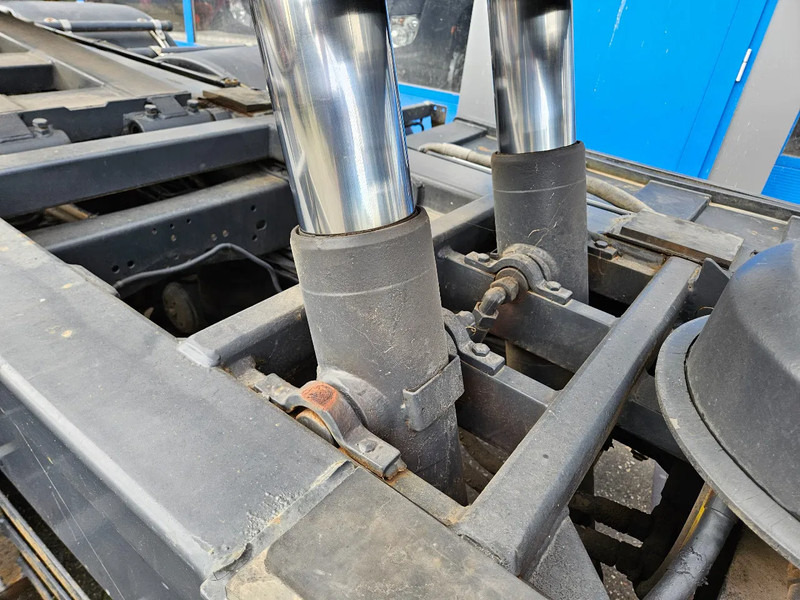 Leasing Volvo FH 520 6x2 old Tacho NCH Kabelsysteem Euro 3 Volvo FH 520 6x2 old Tacho NCH Kabelsysteem Euro 3: gambar 17