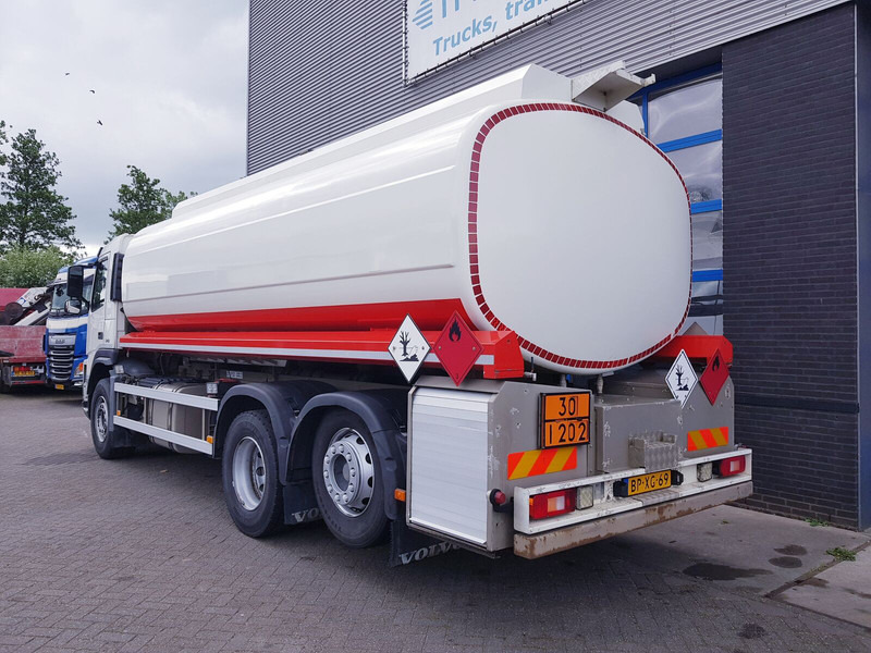 Volvo FM 9.340 - Truk tangki: gambar 4 Volvo FM 9.340 - Truk tangki: gambar 4