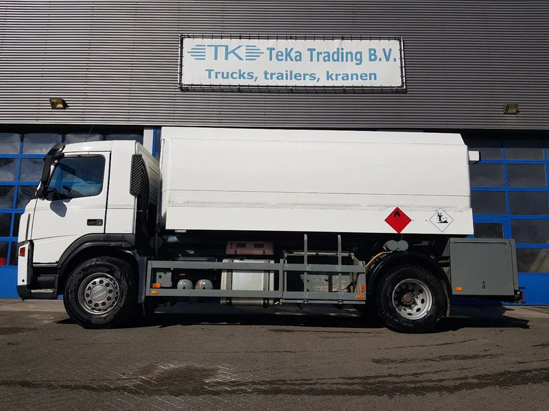 Volvo FM 9.340 Petrol, Diesel 17000 Ltr. 3 Compartementen - Truk tangki: gambar 3 Volvo FM 9.340 Petrol, Diesel 17000 Ltr. 3 Compartementen - Truk tangki: gambar 3