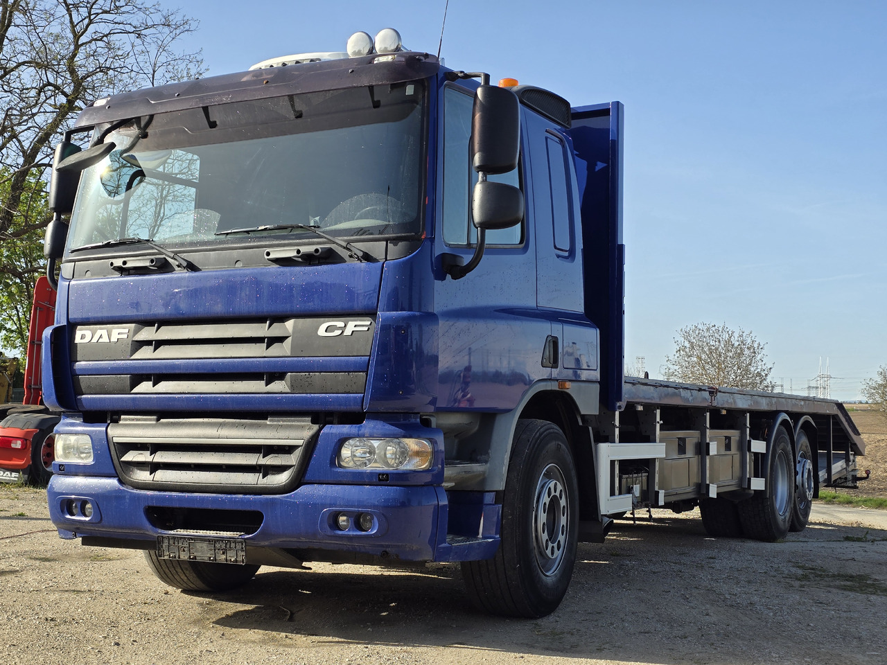DAF CF 360 MACHINE TRANSPORTER - Truk pengangkut mobil: gambar 1 DAF CF 360 MACHINE TRANSPORTER - Truk pengangkut mobil: gambar 1