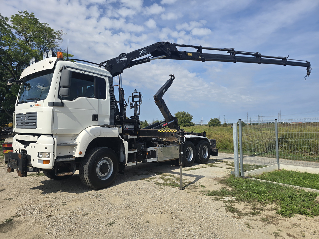 MAN TGA 26.440 6X6 / HOOK SYSTEM / HIAB 166D REMOTE - Hook lift, Truk derek: gambar 3 MAN TGA 26.440 6X6 / HOOK SYSTEM / HIAB 166D REMOTE - Hook lift, Truk derek: gambar 3