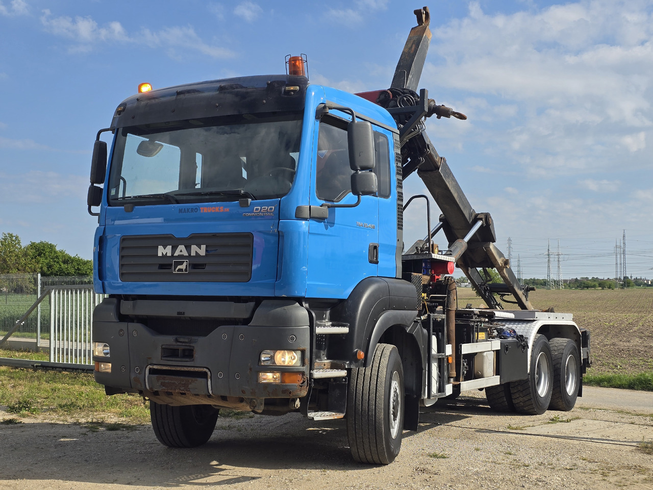 MAN TGA 33.430 6X6 / HMF 1823 K3+REM.CON./ HOOK SYSTEM 2x in stock - Hook lift, Truk derek: gambar 5 MAN TGA 33.430 6X6 / HMF 1823 K3+REM.CON./ HOOK SYSTEM 2x in stock - Hook lift, Truk derek: gambar 5