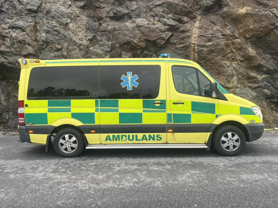 MERCEDES-BENZ Sprinter 316 NGT - Ambulans: gambar 5 MERCEDES-BENZ Sprinter 316 NGT - Ambulans: gambar 5