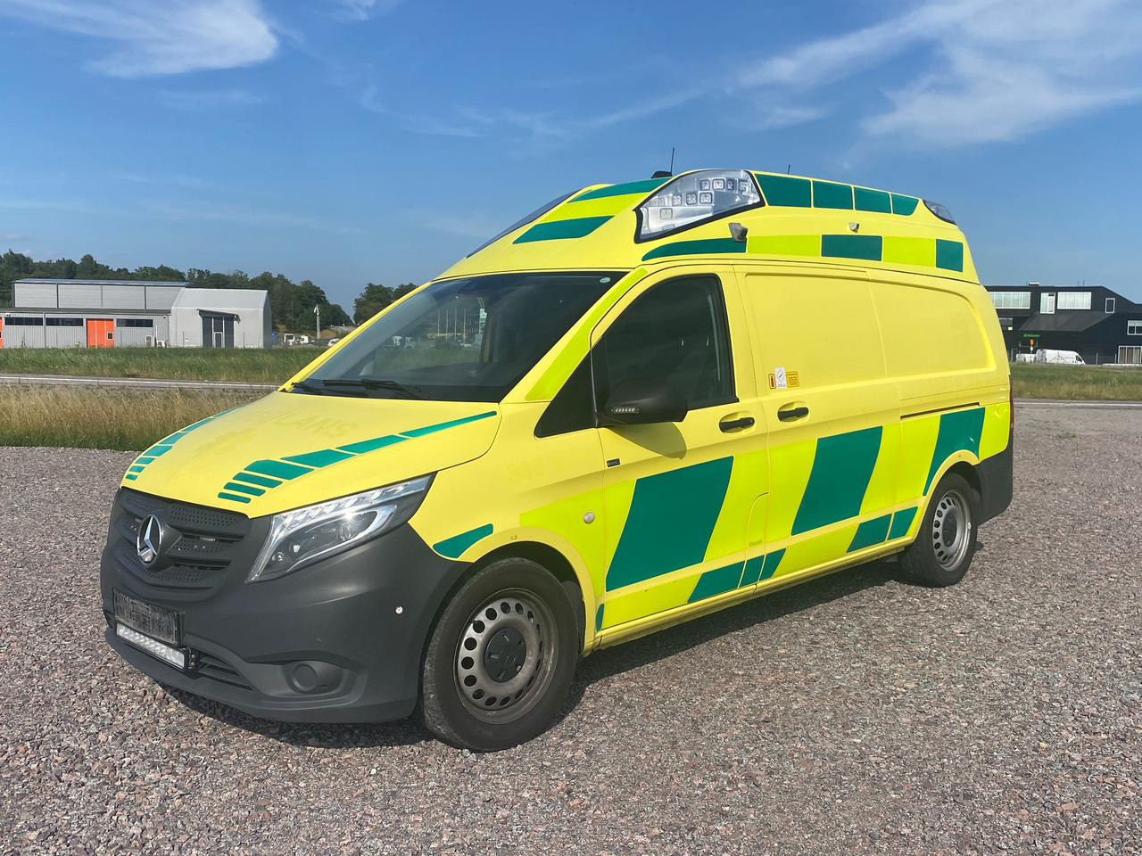 MERCEDES-BENZ Vito 119 4x4 - Ambulans / AMBULANCE - Ambulans: gambar 1 MERCEDES-BENZ Vito 119 4x4 - Ambulans / AMBULANCE - Ambulans: gambar 1