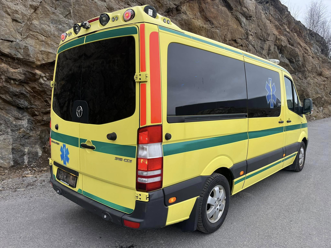 Mercedes-Benz Sprinter 316 - 2 stretcher ambulance - RESERVERAD!! - Ambulans: gambar 4 Mercedes-Benz Sprinter 316 - 2 stretcher ambulance - RESERVERAD!! - Ambulans: gambar 4