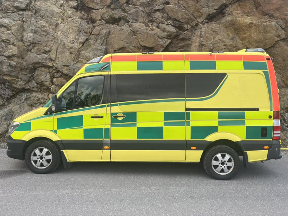 Mercedes-Benz Sprinter 319 - AMBULANCE - RESERVERAD !! - Ambulans: gambar 5 Mercedes-Benz Sprinter 319 - AMBULANCE - RESERVERAD !! - Ambulans: gambar 5