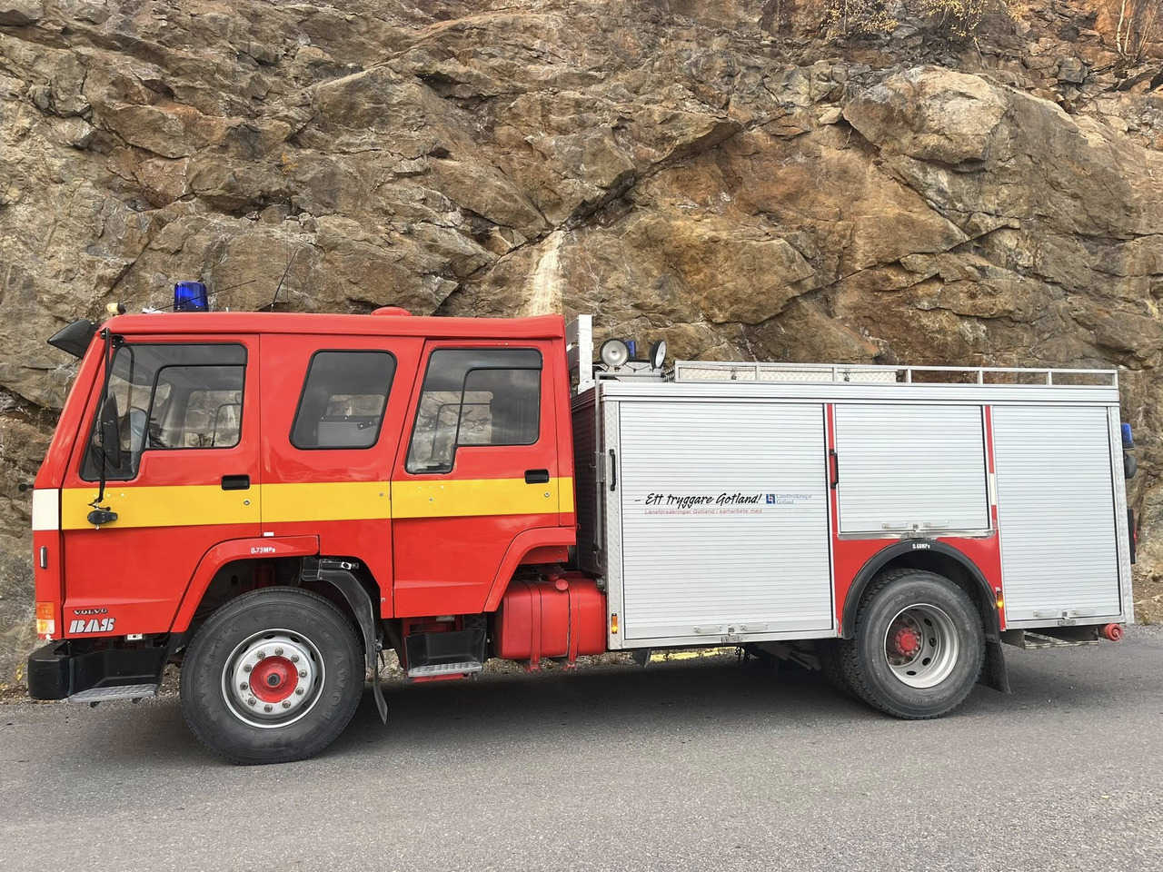 VOLVO FL10 4x2 - fire engine / fire truck / brandbil - Truk pemadam kebakaran: gambar 2 VOLVO FL10 4x2 - fire engine / fire truck / brandbil - Truk pemadam kebakaran: gambar 2