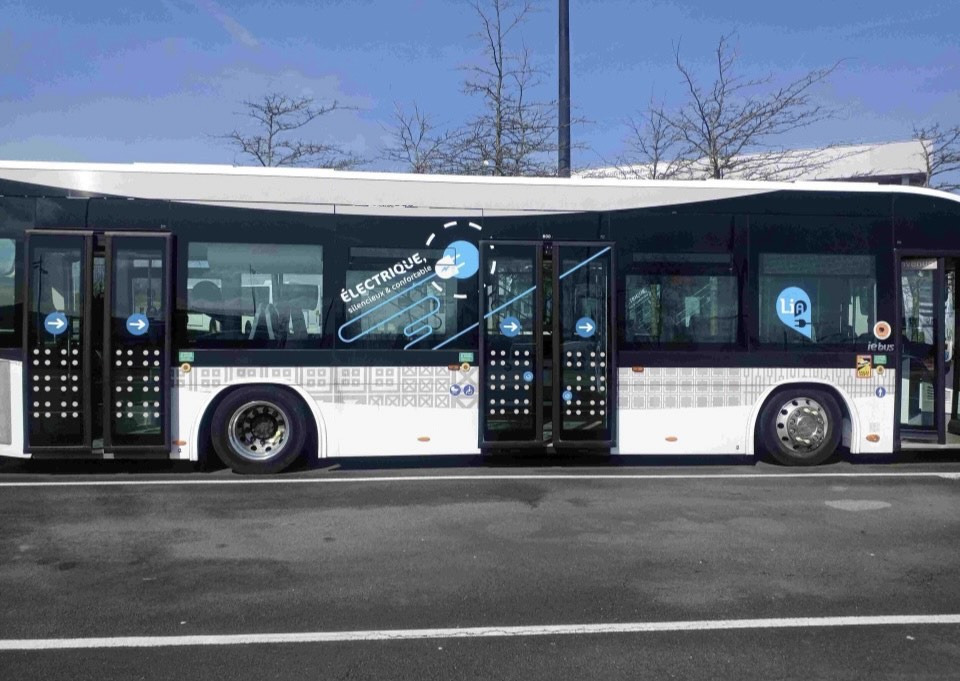 IRIZAR IEB Elektro Linienbus electric Bus. Fahrbereit - Bus kota, Bus listrik: gambar 2 IRIZAR IEB Elektro Linienbus electric Bus. Fahrbereit - Bus kota, Bus listrik: gambar 2
