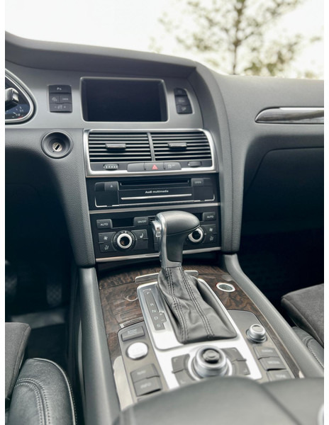 Mobil Audi Q7: gambar 13