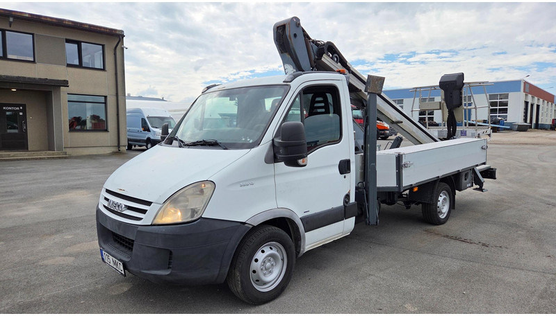Iveco Daily 35S12 4X2 Galaxylift GT18-10 - Van pengiriman: gambar 1 Iveco Daily 35S12 4X2 Galaxylift GT18-10 - Van pengiriman: gambar 1