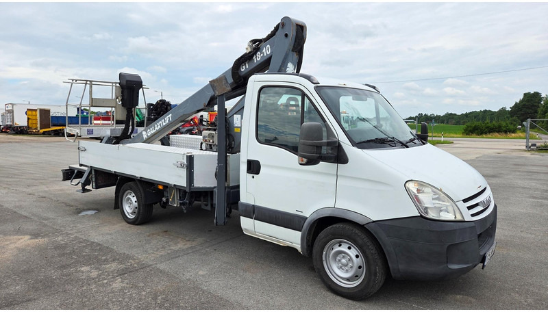 Iveco Daily 35S12 4X2 Galaxylift GT18-10 - Van pengiriman: gambar 2 Iveco Daily 35S12 4X2 Galaxylift GT18-10 - Van pengiriman: gambar 2