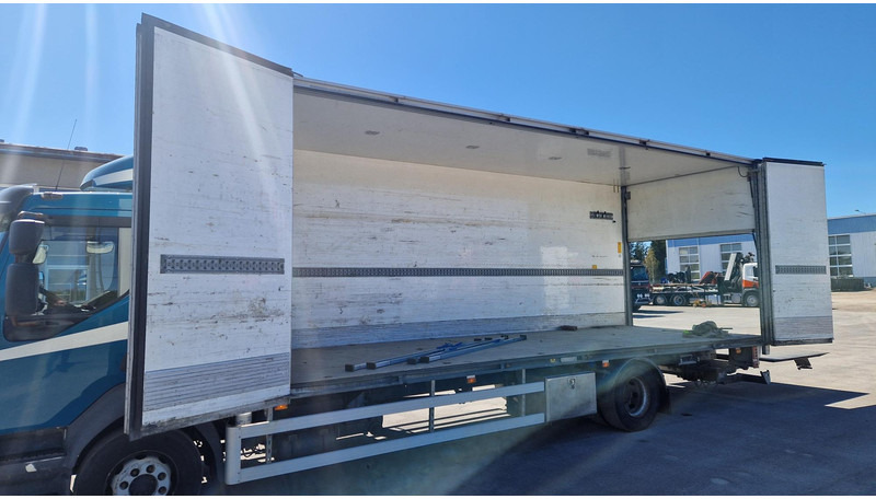 Volvo FL260 4X2 - Truk box: gambar 5 Volvo FL260 4X2 - Truk box: gambar 5
