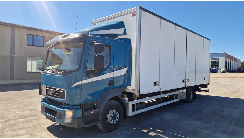 Volvo FL260 4X2 - Truk box: gambar 1 Volvo FL260 4X2 - Truk box: gambar 1