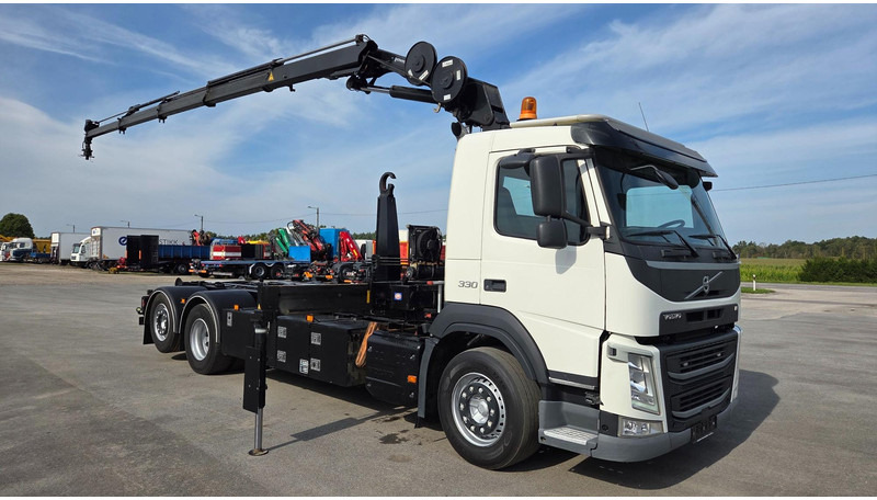 Volvo FM330 6X2*4 - Hook lift, Truk derek: gambar 2 Volvo FM330 6X2*4 - Hook lift, Truk derek: gambar 2