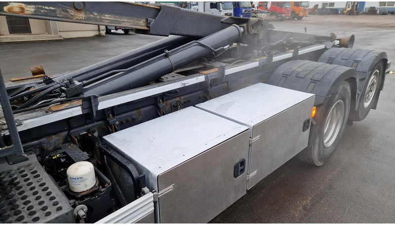 Truk sasis Volvo FM460 6X2*4 chassis: gambar 11