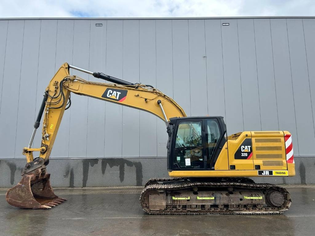 CAT 320 - Ekskavator perayap: gambar 1 CAT 320 - Ekskavator perayap: gambar 1
