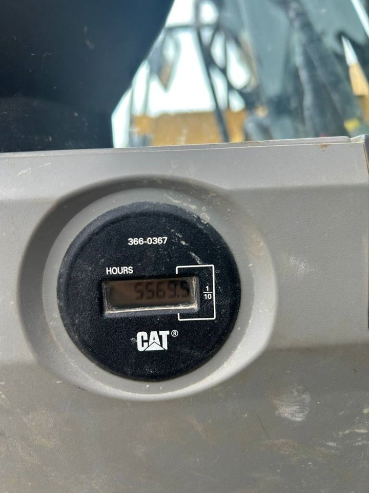 CAT 325 FL CR (Under Preparation) - Ekskavator perayap: gambar 3 CAT 325 FL CR (Under Preparation) - Ekskavator perayap: gambar 3