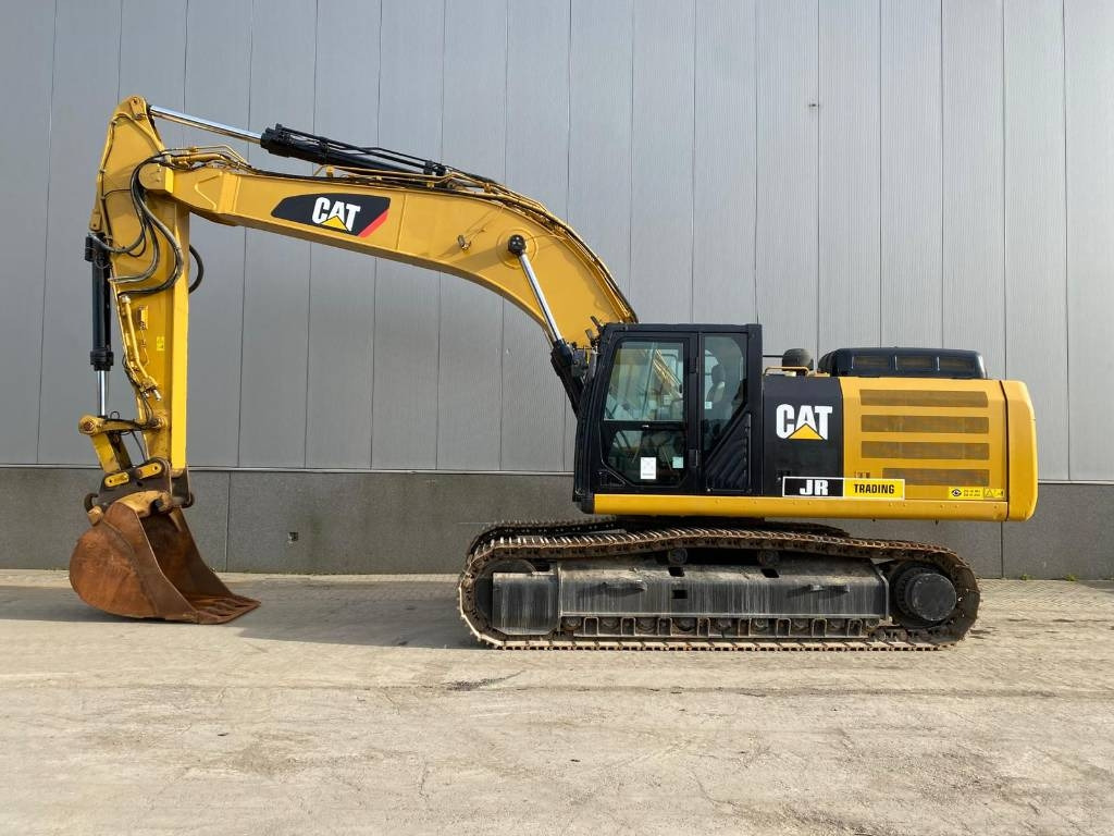 CAT 336F L XE (New Undercarriage) - Ekskavator perayap: gambar 1 CAT 336F L XE (New Undercarriage) - Ekskavator perayap: gambar 1