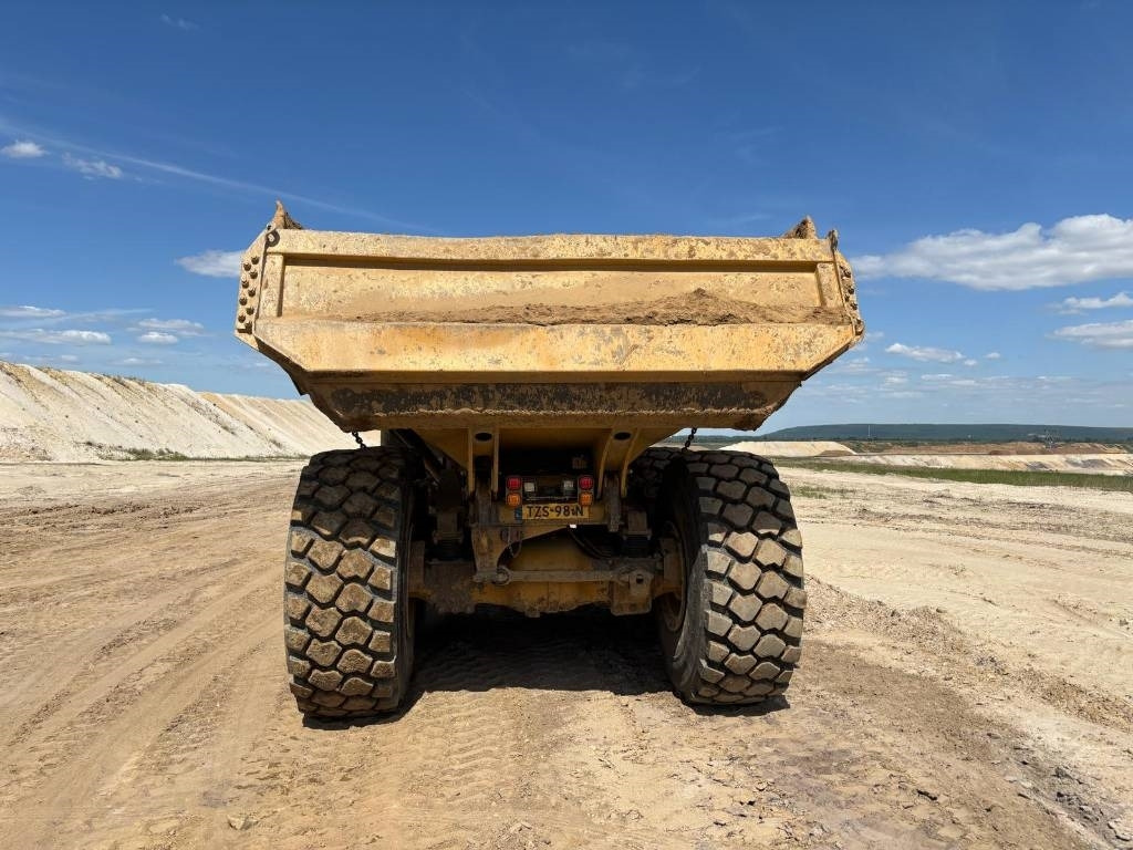 CAT 745 C (3 units available / Under Preparation) - Tempat sampah artikulasi: gambar 4 CAT 745 C (3 units available / Under Preparation) - Tempat sampah artikulasi: gambar 4