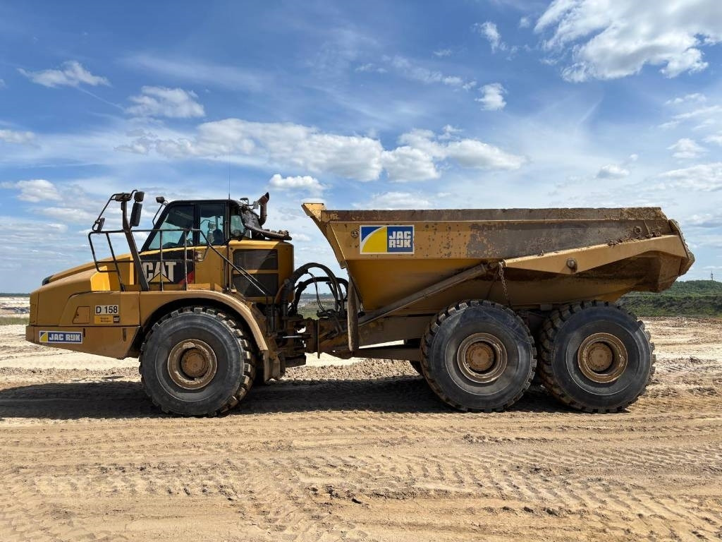CAT 745 C (3 units available / Under Preparation) - Tempat sampah artikulasi: gambar 2 CAT 745 C (3 units available / Under Preparation) - Tempat sampah artikulasi: gambar 2