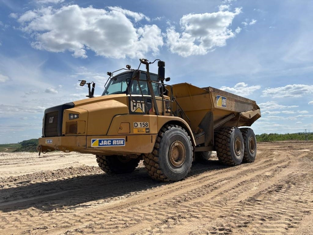 CAT 745 C (3 units available / Under Preparation) - Tempat sampah artikulasi: gambar 1 CAT 745 C (3 units available / Under Preparation) - Tempat sampah artikulasi: gambar 1